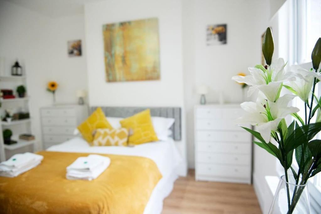 King'S Central Cambridge Apartment מראה חיצוני תמונה