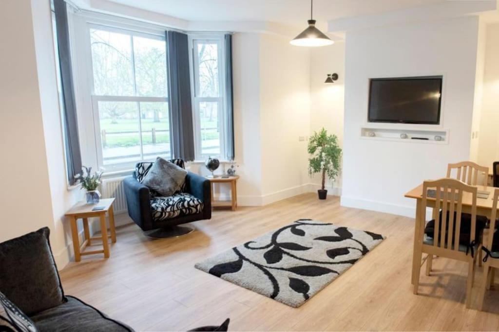 King'S Central Cambridge Apartment מראה חיצוני תמונה