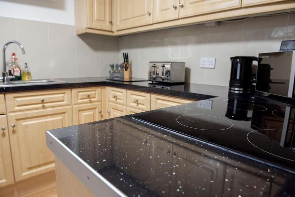 King'S Central Cambridge Apartment מראה חיצוני תמונה